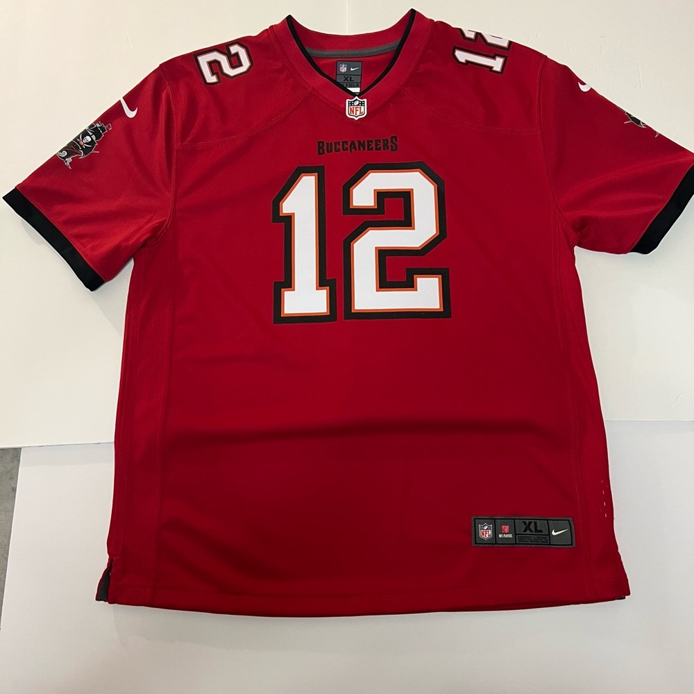 Tom Brady Tampa Bay Buccaneers Nike NFL Youth Jersey Size XL Like New - Picture 2 of 9
